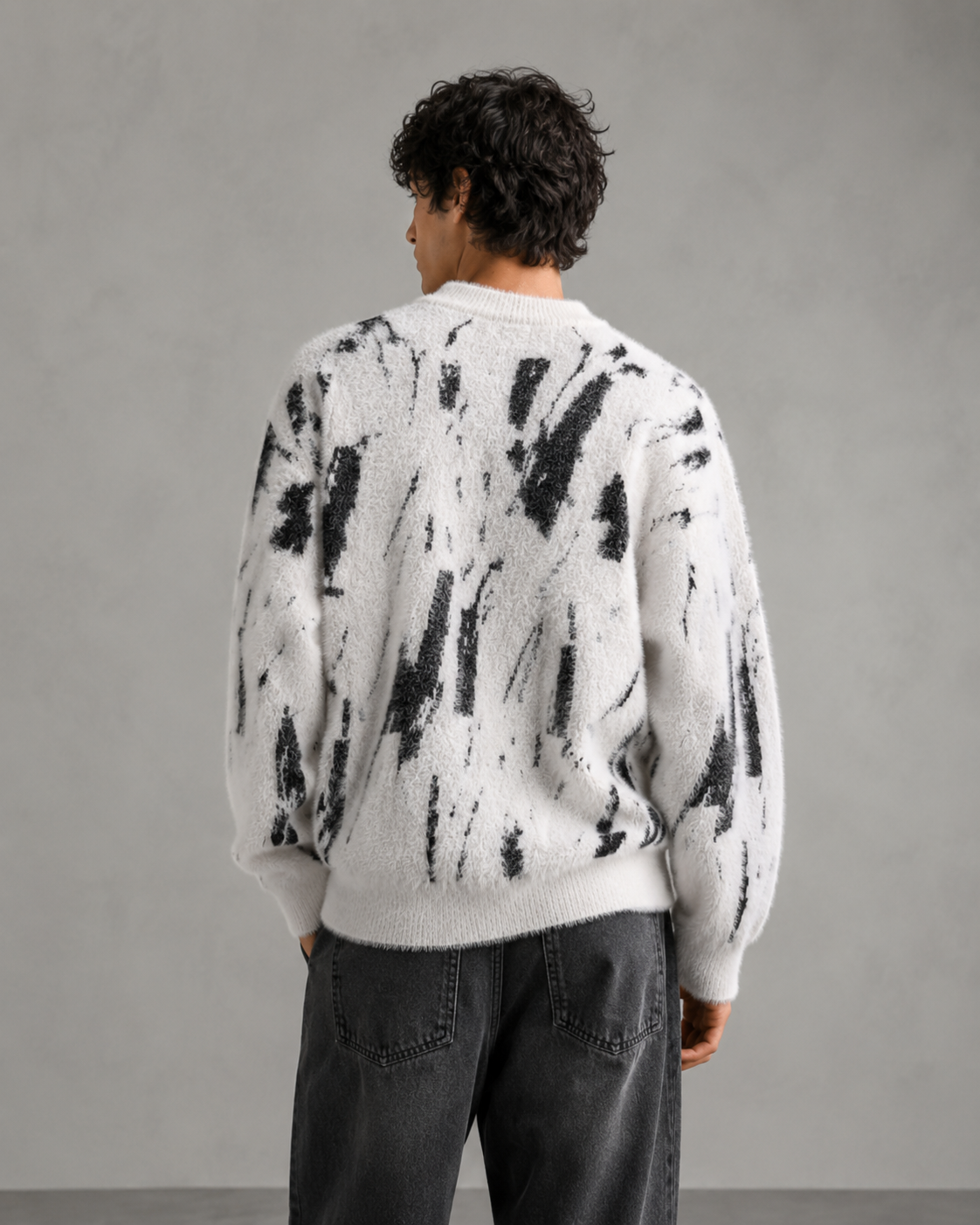Men's Fuzzy Knit Sweater - Abstract Print Relaxed Fit