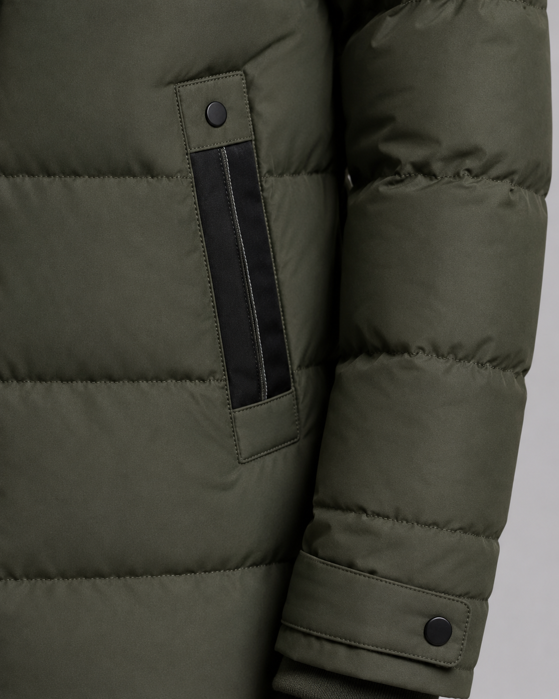 Men's Long Quilted Parka - Hooded Insulated Design