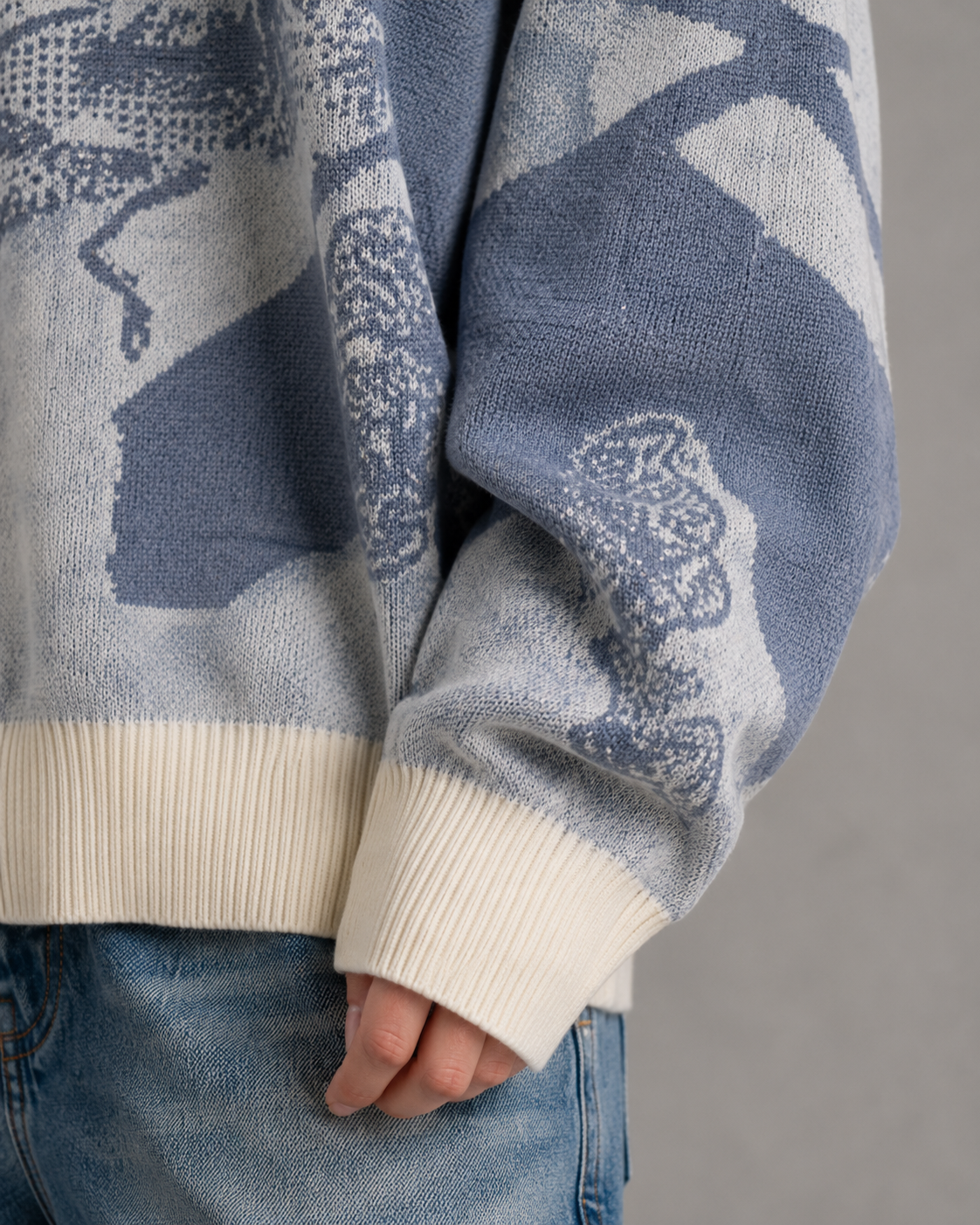 Women's Oversized Graphic Knit Sweater - Relaxed Fit